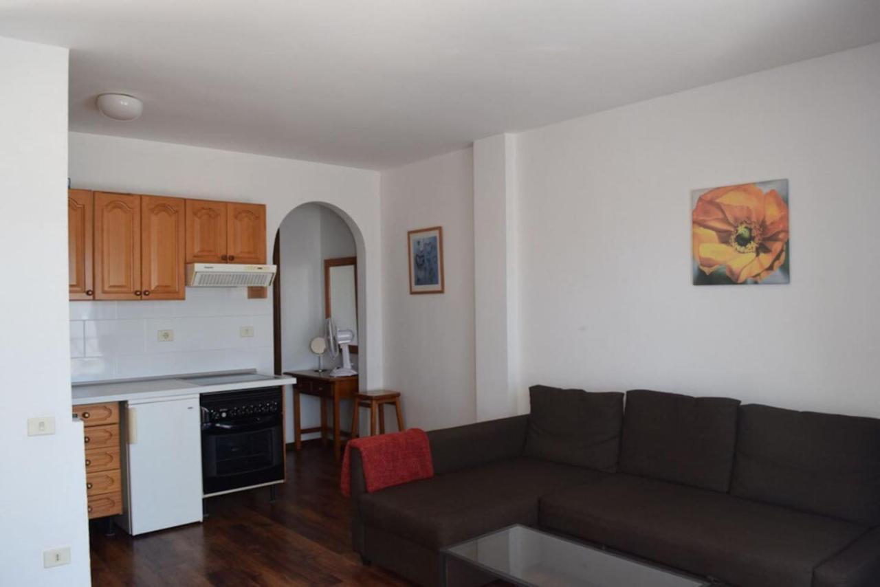 Apartamento Reni Tías Extérieur photo